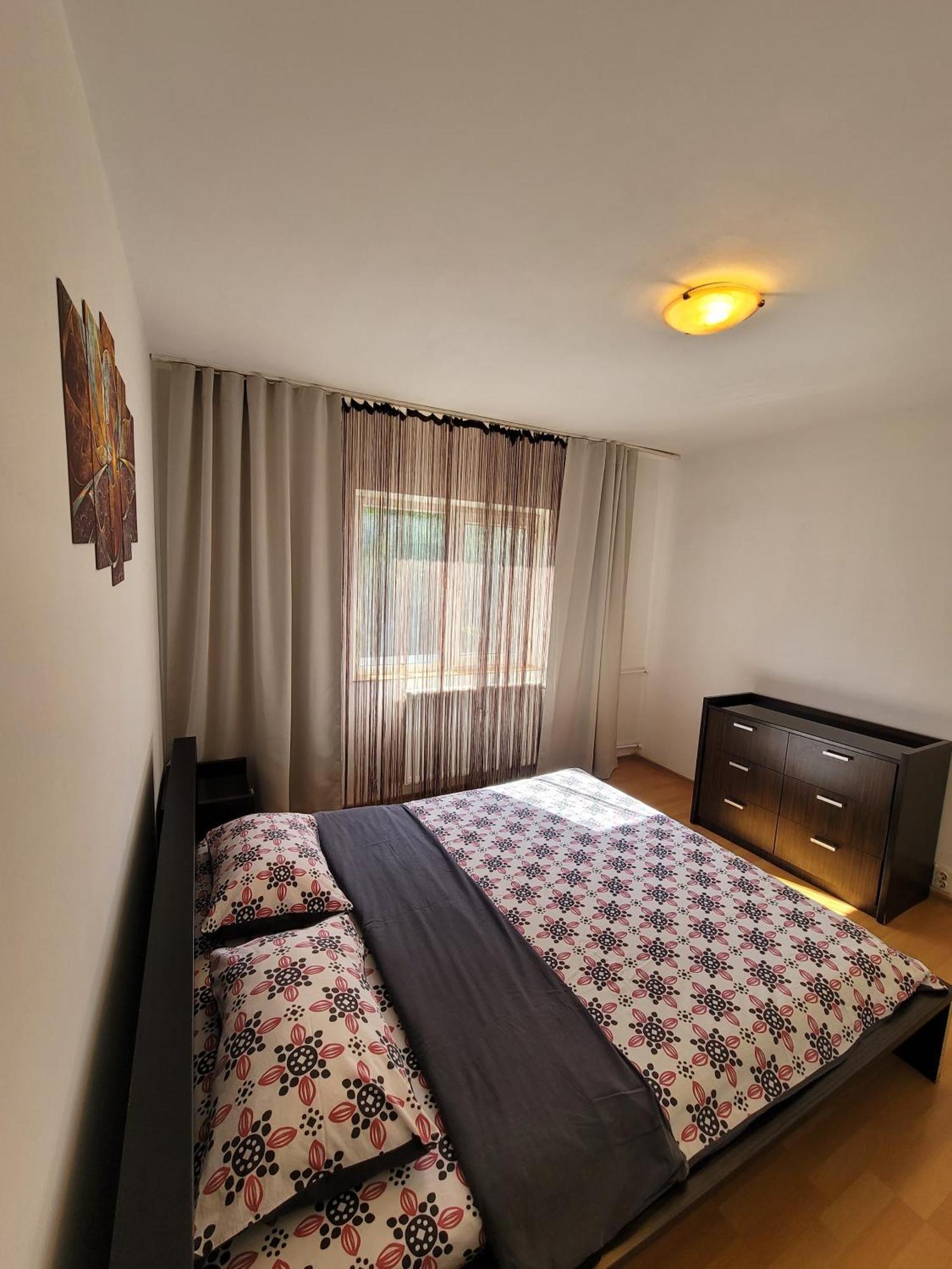 Alia Apartment Oradea Luaran gambar
